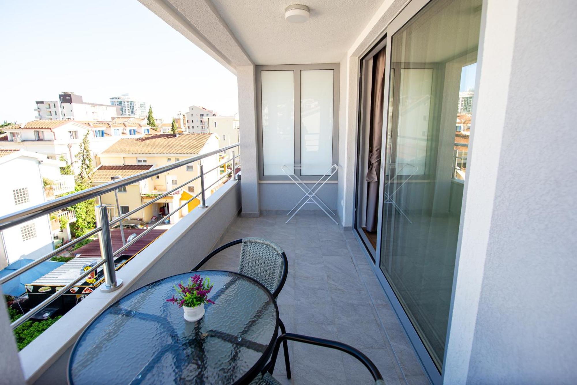 Apartments Sirena Будва Экстерьер фото