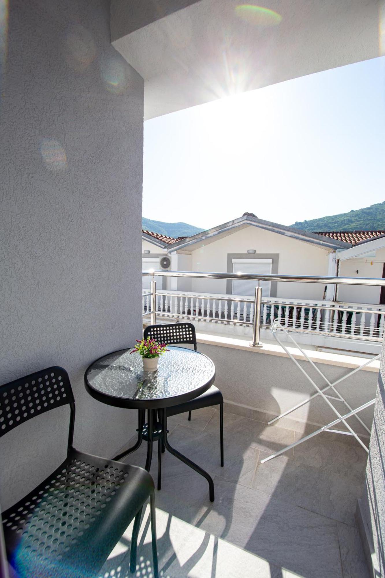 Apartments Sirena Будва Экстерьер фото