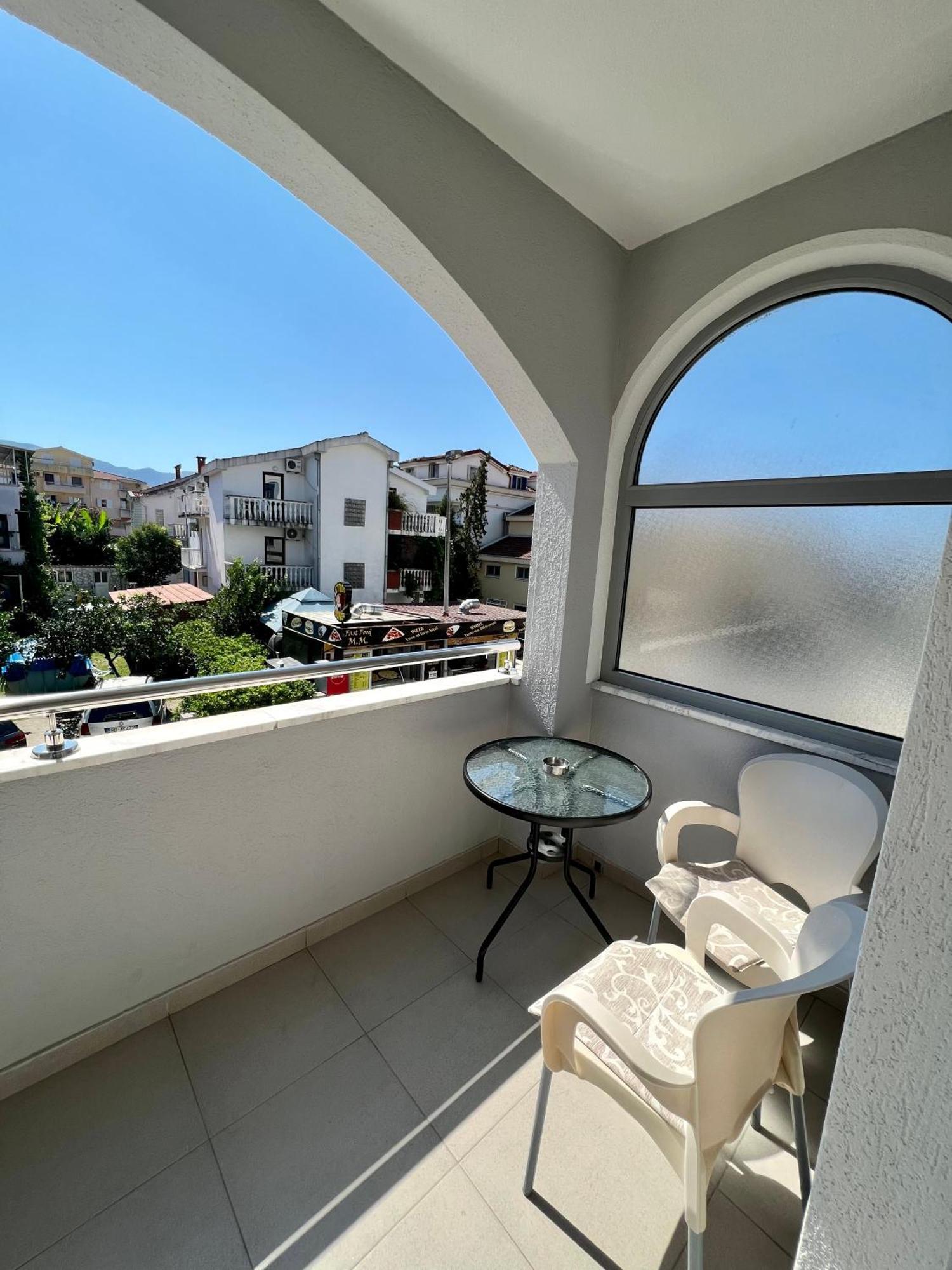 Apartments Sirena Будва Экстерьер фото